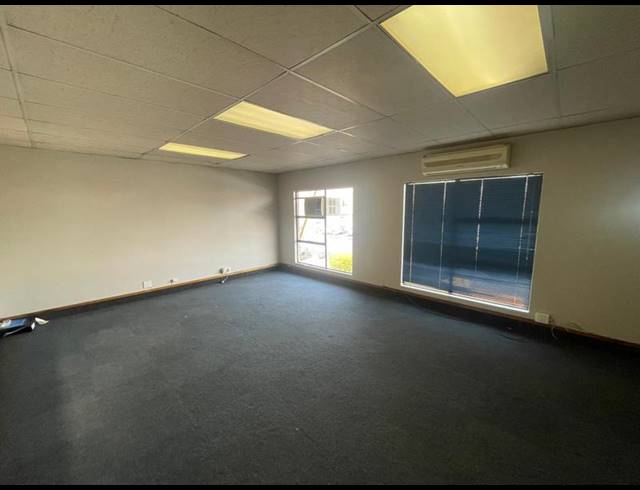 INDUSTRIAL PROPERTY TO RENT IN HENNOPSPARK